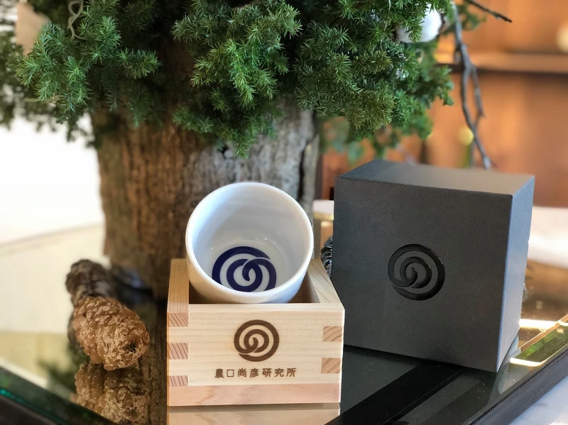 在这里也可找到许多酒器。