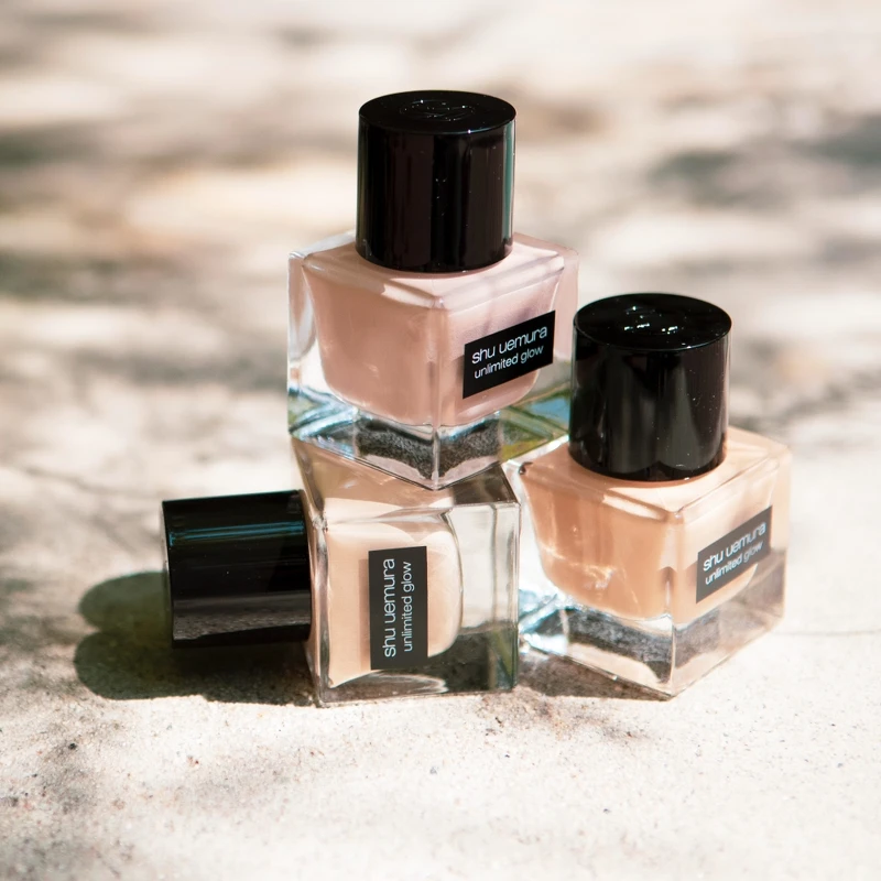 Shu Uemura植村秀無極限光澤水粉底SPF18/ PA+++(共25色)，NT1,900