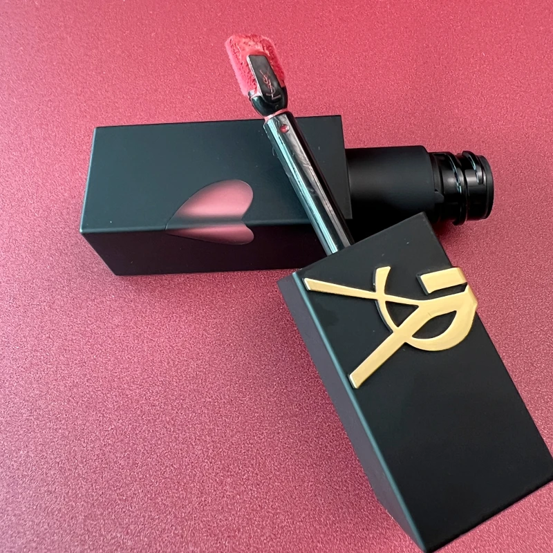 YSL奢華印記鎖吻霧唇釉(7色)，NT1,650