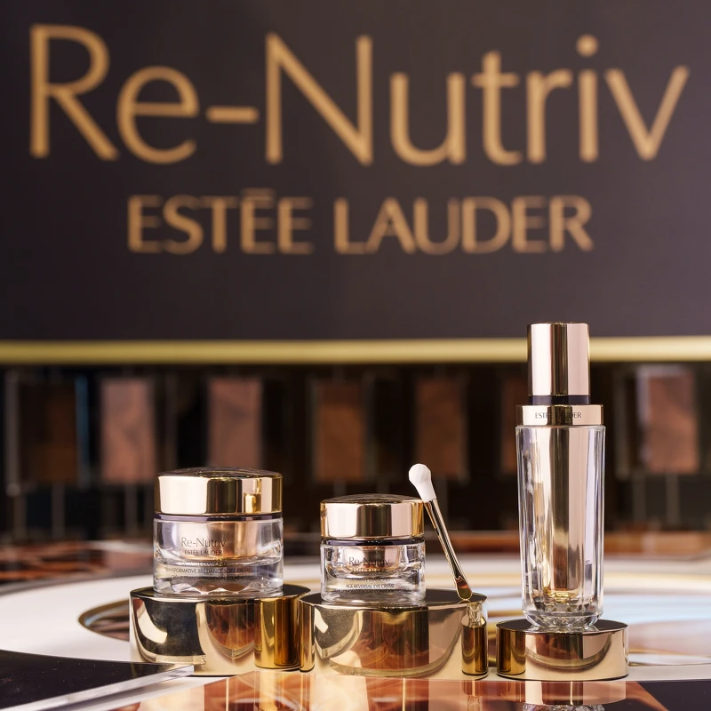 雅詩蘭黛白金級黑鑽松露逆時眼霜15ml,NT6,800 雅詩蘭黛白金級黑鑽松露逆時眼霜15ml,NT6,800