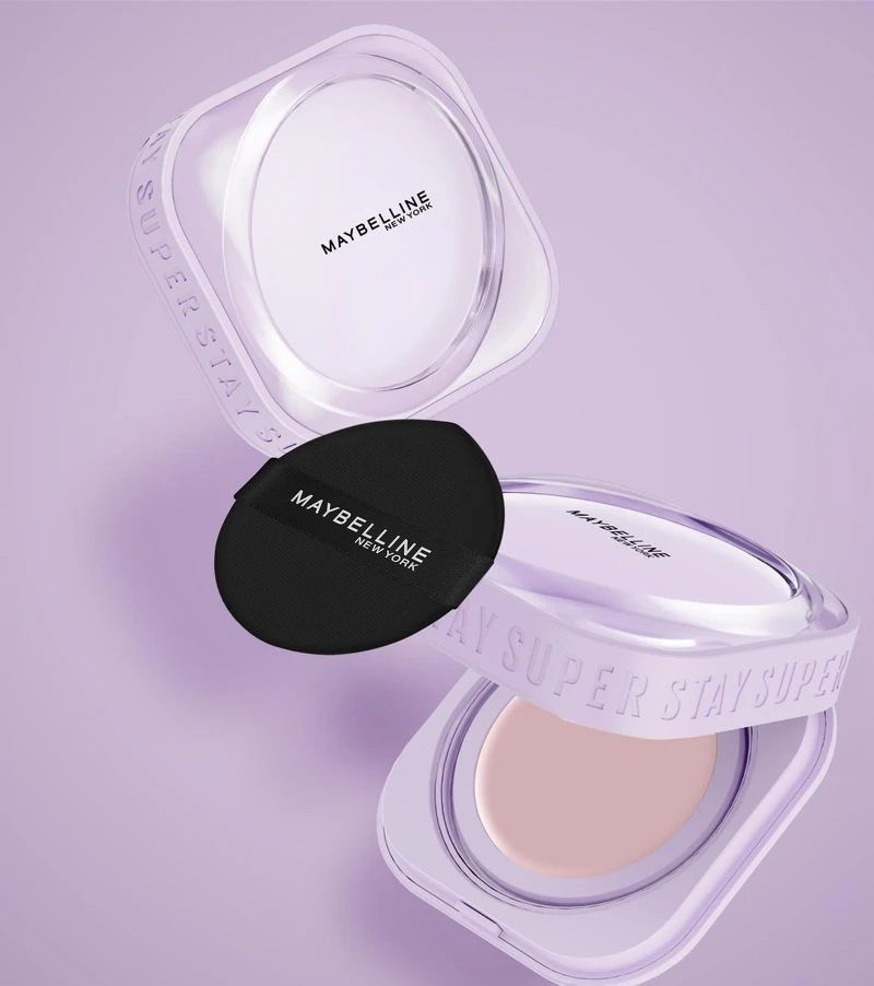 媚比琳裸霧光無瑕氣墊水凝粉餅產品情境圖。