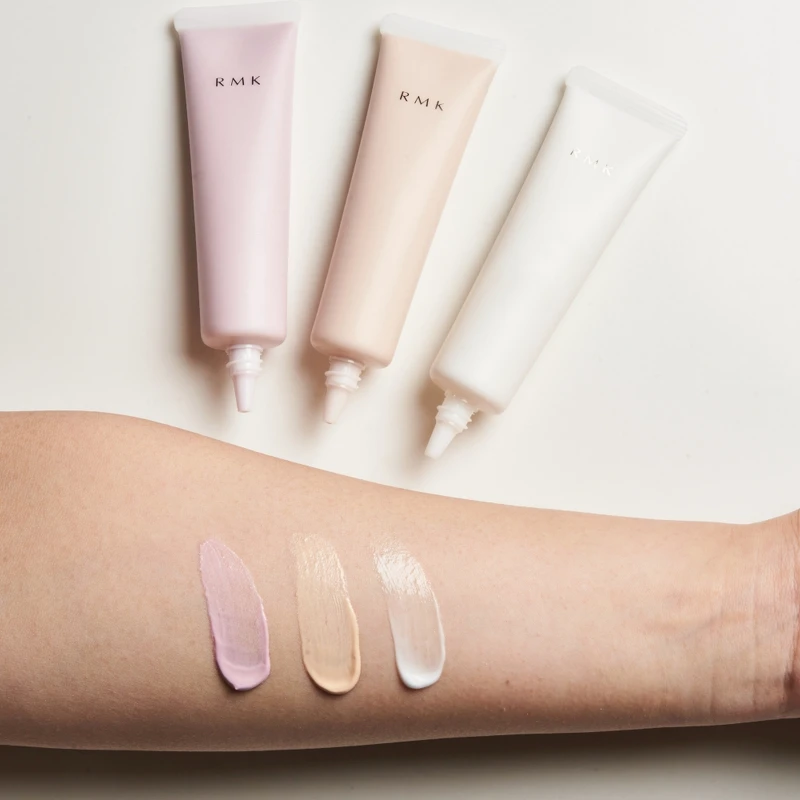 RMK毛孔修飾隔離霜手部試色。 RMK毛孔修飾隔離霜手部試色。