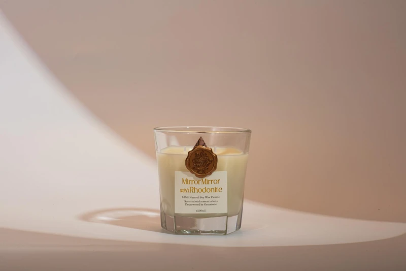 Angel’s Brew魔鏡 | 玫瑰石能量精油蠟燭200ml，NT1,980