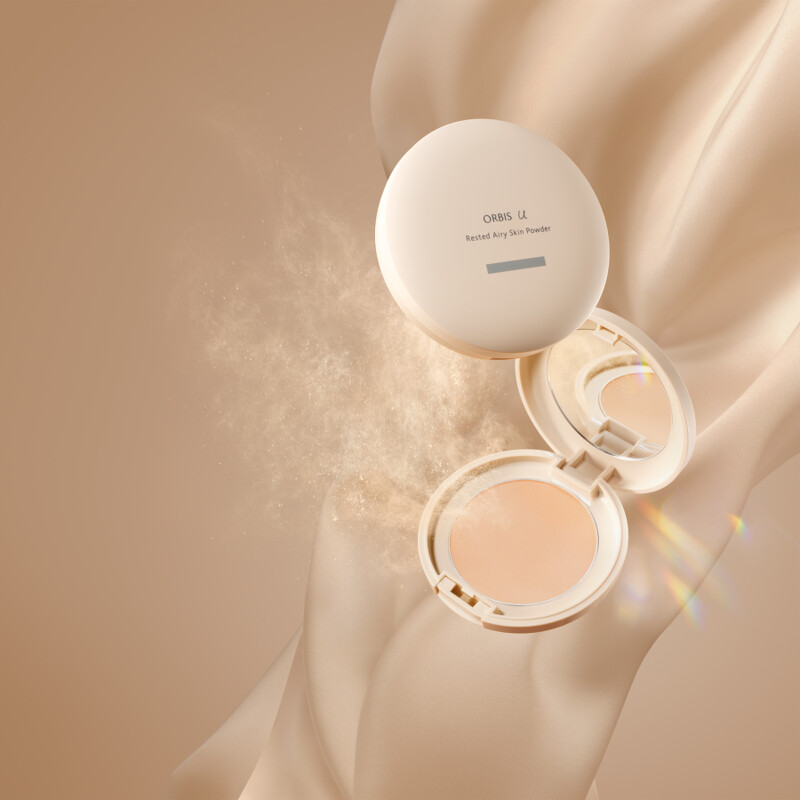 ORBIS芯生悠亮妍輕粉餅主視覺。