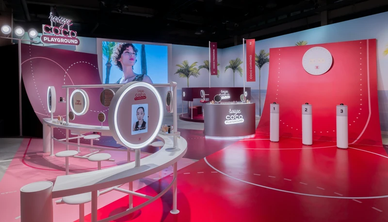 香奈兒COCO玩色遊樂園的COCO唇彩測驗。 香奈兒COCO玩色遊樂園的COCO唇彩測驗。