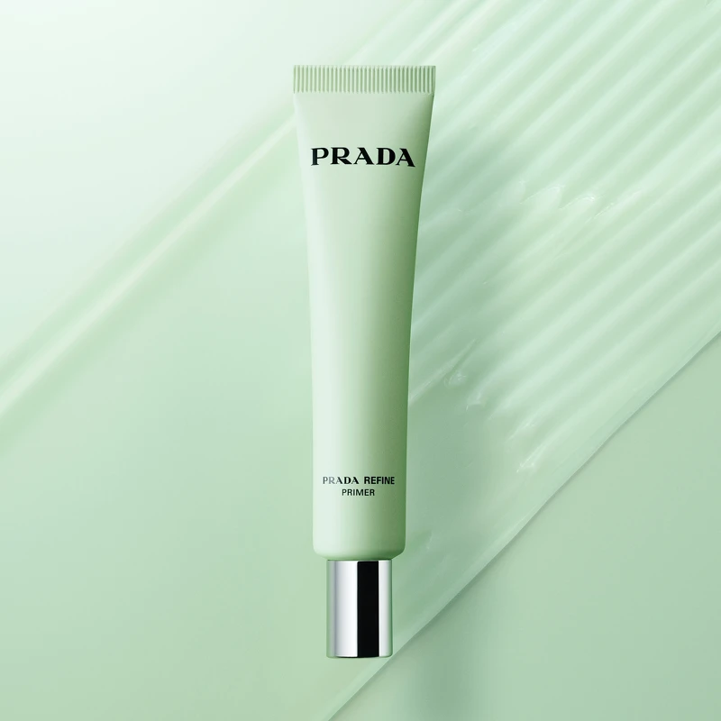 PRADA柔焦妝前30ml,NT2,200 PRADA柔焦妝前30ml,NT2,200