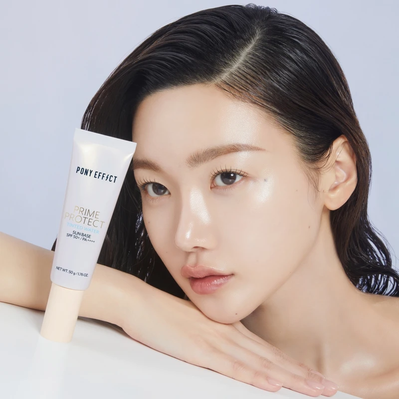 PONY EFFECT水透光妝前防護乳#膚色情境圖。 PONY EFFECT水透光妝前防護乳#膚色情境圖。