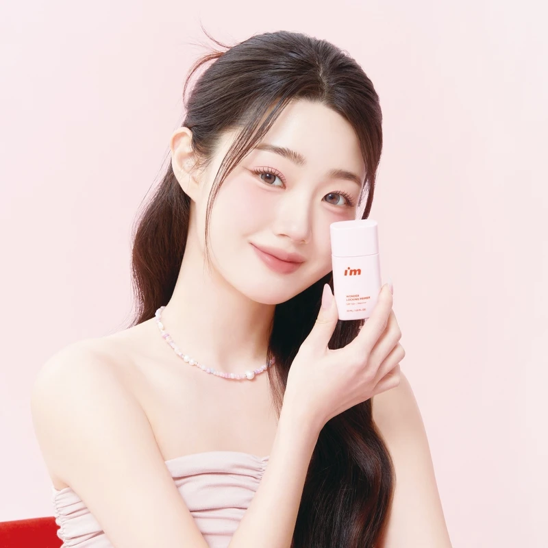 I’M MEME我愛神力控油妝前乳SPF50+/PA++++主視覺。 I’M MEME我愛神力控油妝前乳SPF50+/PA++++主視覺。