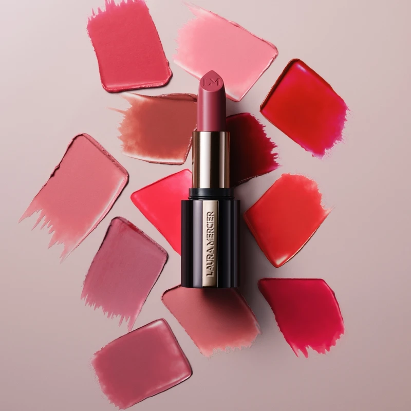 LAURA MERCIER奢侈之吻慕斯唇膏產品形象照。