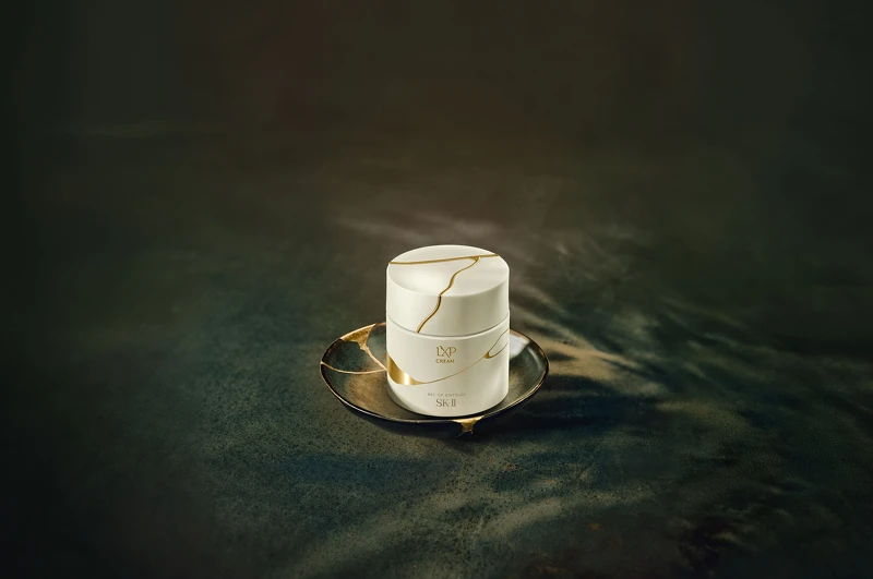 SK-II LXP凝時金緻乳霜30g,NT11,000、50g,NT16,500 SK-II LXP凝時金緻乳霜30g,NT11,000、50g,NT16,500