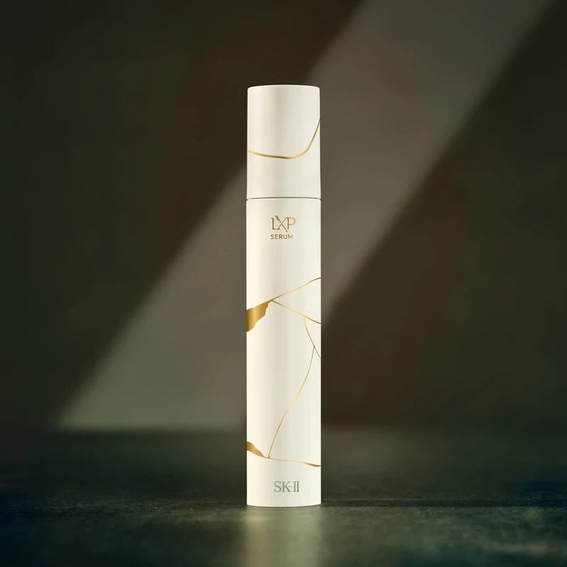 SK-II LXP凝時金緻精華液50ml,NT17,500 SK-II LXP凝時金緻精華液50ml,NT17,500