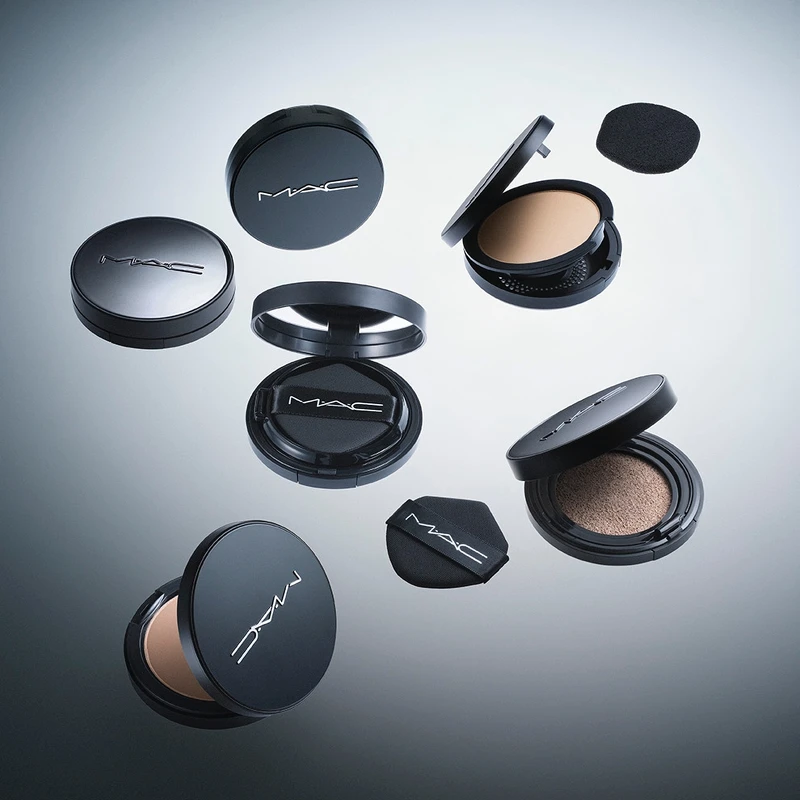 M.A.C超持妝柔焦輕粉餅情境圖。