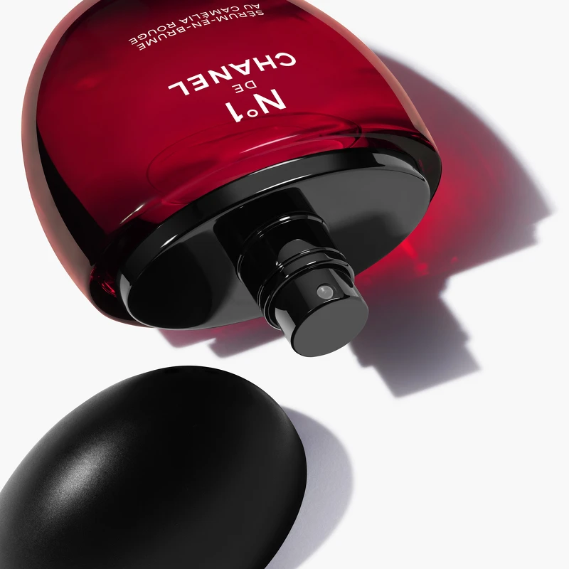 CHANEL香奈兒1號紅色山茶花精萃噴霧,NT3,980 CHANEL香奈兒1號紅色山茶花精萃噴霧,NT3,980