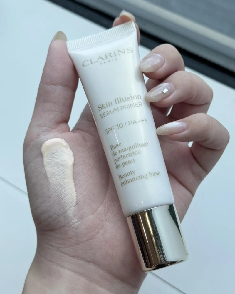 克蘭詩 蘋果光妝前精華乳,30ml NT1,800  克蘭詩 蘋果光妝前精華乳,30ml NT1,800