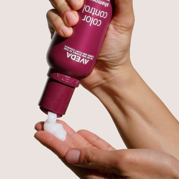 AVEDA 護色穎采洗髮精,200ml NT1,400、1,000ml NT4,300 AVEDA 護色穎采洗髮精,200ml NT1,400、1,000ml NT4,300