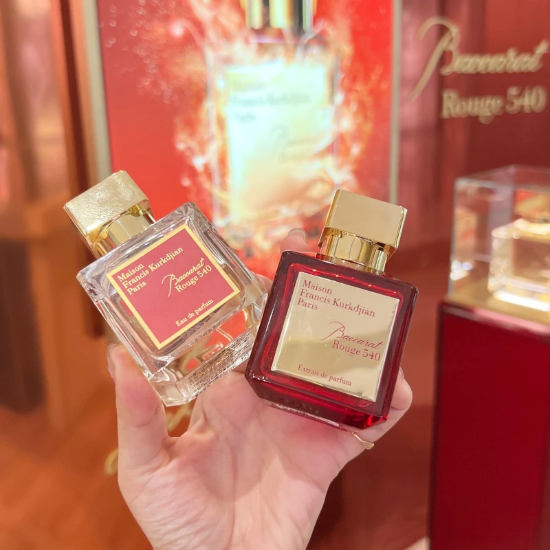 Maison Francis Kurkdjian Baccarat Rouge 540 水晶之燄香精與淡香精。 Maison Francis Kurkdjian Baccarat Rouge 540 水晶之燄香精與淡香精。