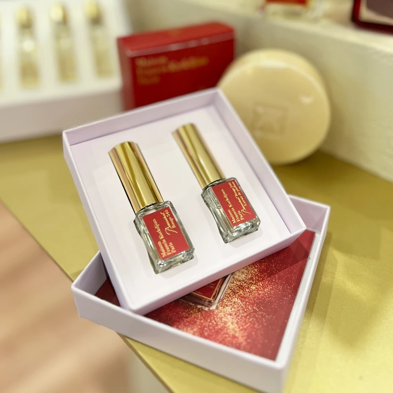 Maison Francis Kurkdjian水晶之焰雙重奢華隨行香氛旅行組。 Maison Francis Kurkdjian水晶之焰雙重奢華隨行香氛旅行組。