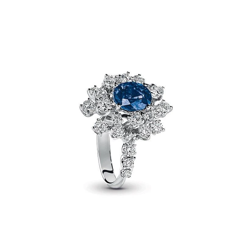 DAMIANI Mimosa18K白金藍寶石鑲鑽戒指，藍寶石重0.80克拉，鑽石總重0.95克拉，建議售價NT$ 256,900