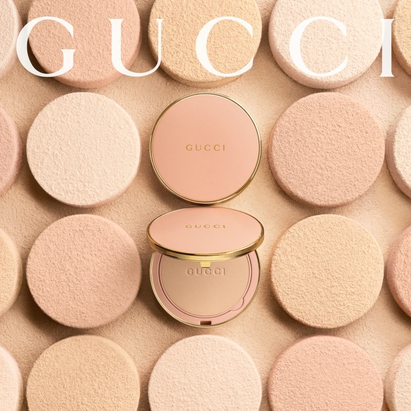 GUCCI柔焦凝光粉餅SPF 20/PA++(共5色),NT2,400 GUCCI柔焦凝光粉餅SPF 20/PA++(共5色),NT2,400