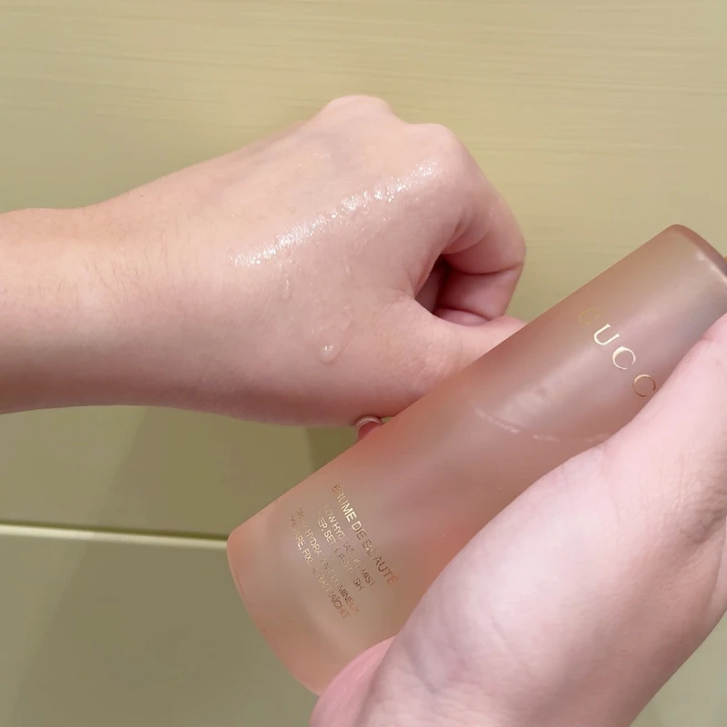 GUCCI精粹噴霧質地示意。 GUCCI精粹噴霧質地示意。