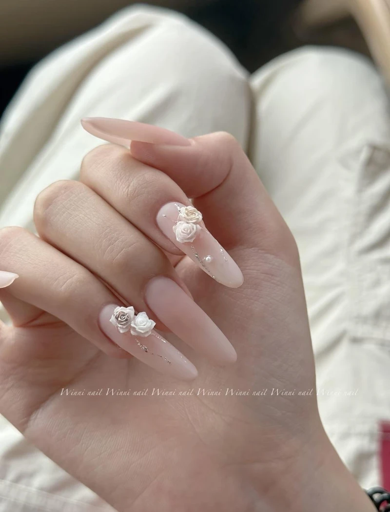 Photo/ 小紅書 @Winni溫妮美甲