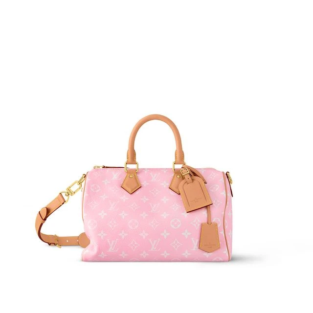 Felix、Lisa、孔刘都抢背上身！LV Speedy P9 包款造型全解析，王鹤棣、BamBam造型一次看