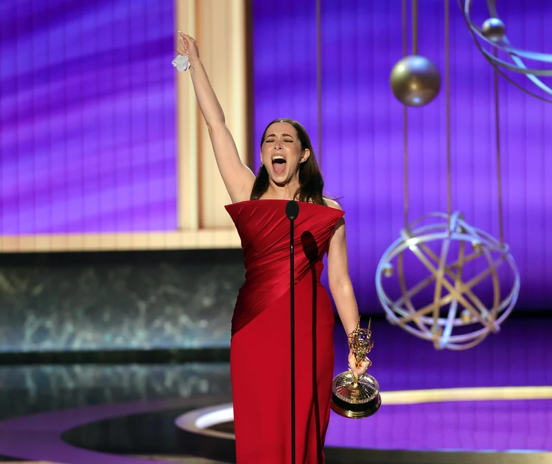 2025艾美獎得獎名單:最佳限定劇或選集/電視電影女主角 《企鵝人》克莉絲汀米利歐提Cristin Milioti 2025艾美獎得獎名單:最佳限定劇或選集/電視電影女主角 《企鵝人》克莉絲汀米利歐提Cristin Milioti