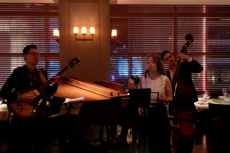 每週三晚上的爵士之夜。