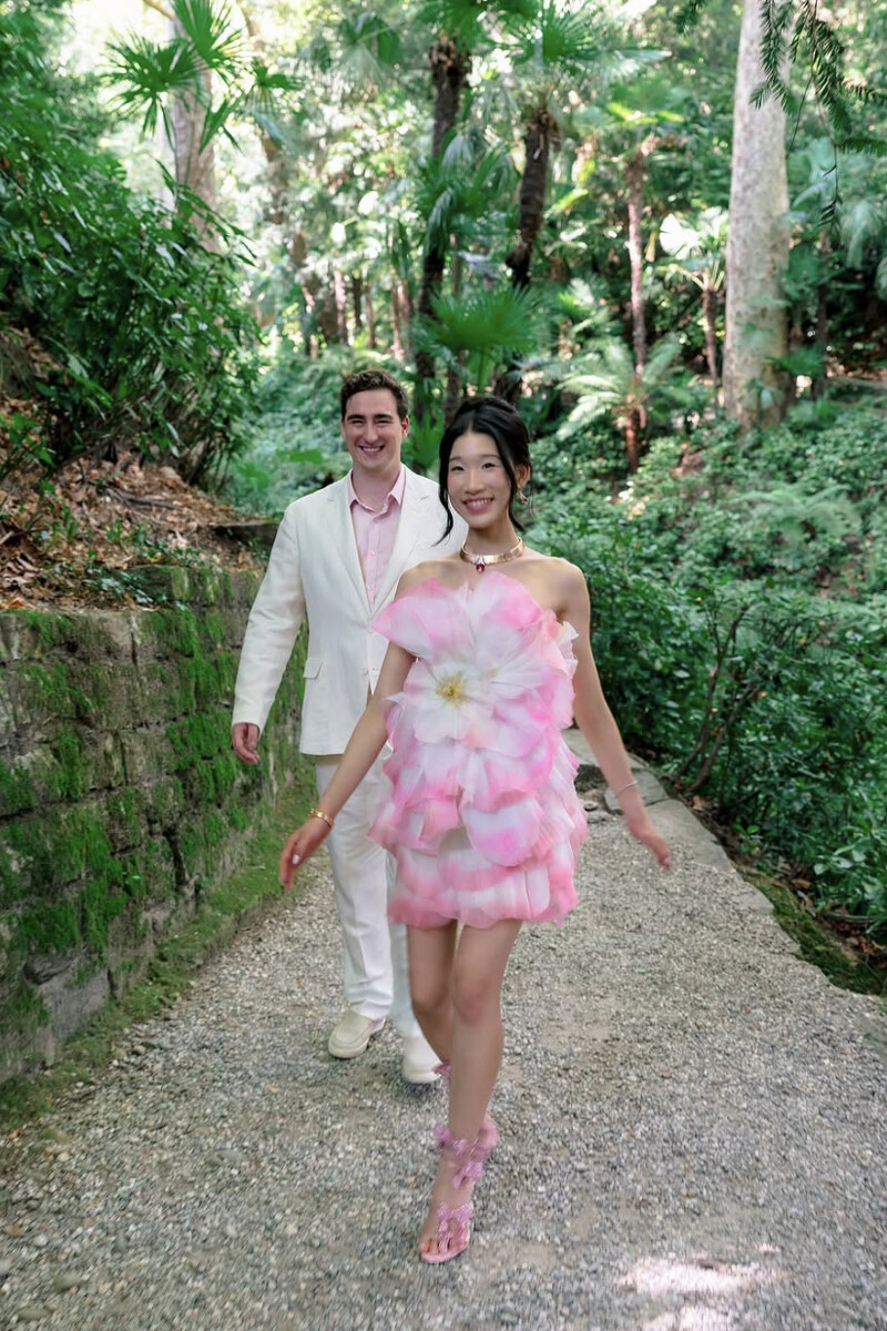 富豪千金Becca Bloom在義大利最夢幻的科莫湖舉辦婚禮。IG@beccaxbloom。 富豪千金Becca Bloom在義大利最夢幻的科莫湖舉辦婚禮。IG@beccaxbloom。