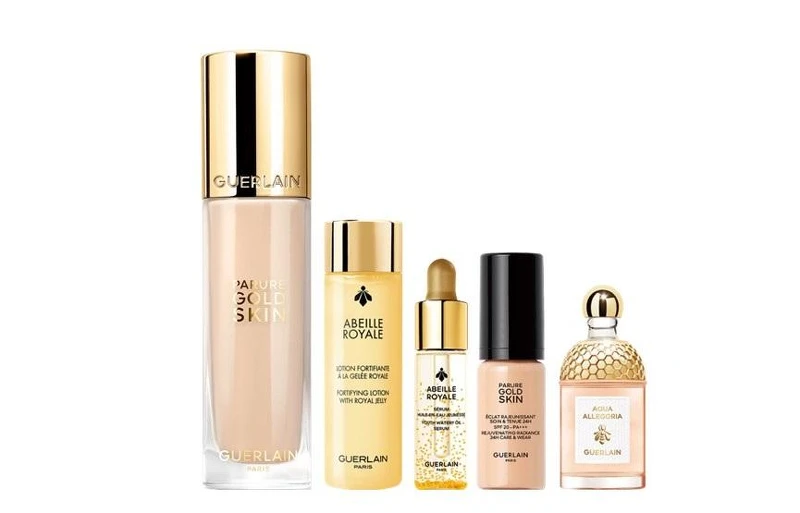 組合內容:24K純金光透精華粉底0N (正貨).24K純金光透精華粉底5ml.皇家蜂王乳平衡油3G 5ml.皇家蜂王乳蜜露15ml.花草水語 晨霧玫瑰淡香水7.5ml 組合內容:24K純金光透精華粉底0N (正貨).24K純金光透精華粉底5ml.皇家蜂王乳平衡油3G 5ml.皇家蜂王乳蜜露15ml.花草水語 晨霧玫瑰淡香水7.5ml