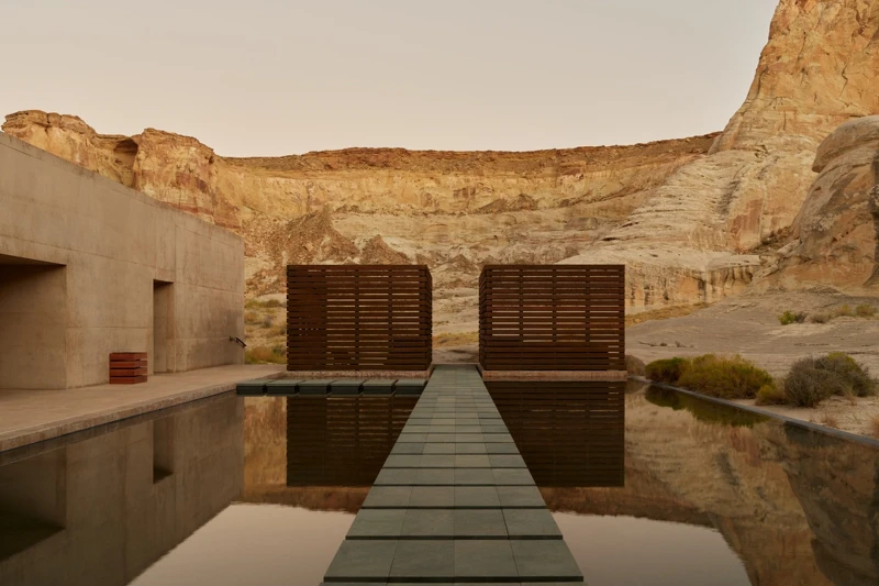 位於美國猶他、亞利桑那、科羅拉多、新墨西哥四州的交界處。