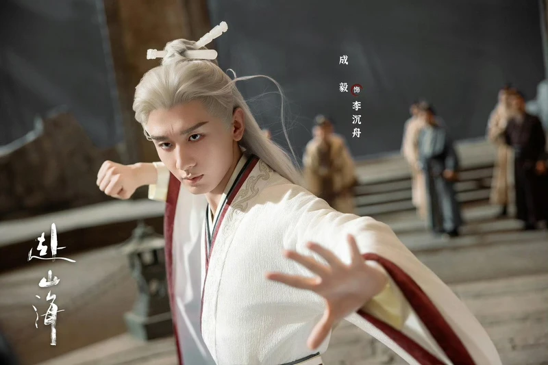 成毅現在是「歡瑞一哥」扛起整個公司。 成毅現在是「歡瑞一哥」扛起整個公司。