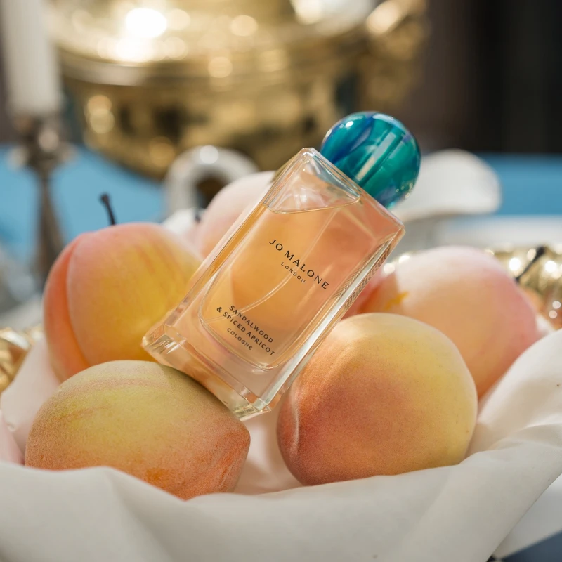 Jo Malone London秋冬限定派對系列檀香木與蜜漬杏桃香水30ml,NT3,050、 50ml,NT4,350、100ml,NT6,100 Jo Malone London秋冬限定派對系列檀香木與蜜漬杏桃香水30ml,NT3,050、 50ml,NT4,350、100ml,NT6,100