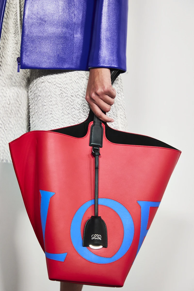 LoeweSS26系列造型。 LoeweSS26系列造型。