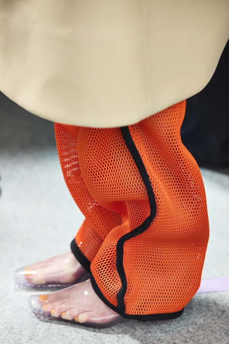 LoeweSS26系列鞋款。 LoeweSS26系列鞋款。