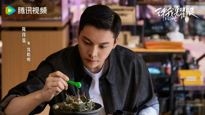 實際上陳偉霆的確出身豪門，妥妥的富二代。