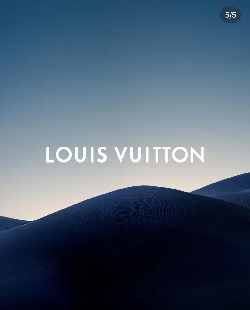 Awar Odhiang也是Louis Vuitton彩妝主打商品的模特兒。 Awar Odhiang也是Louis Vuitton彩妝主打商品的模特兒。