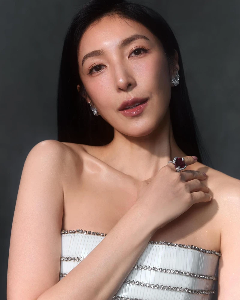 楊謹華於紅毯選搭Boucheron珠寶