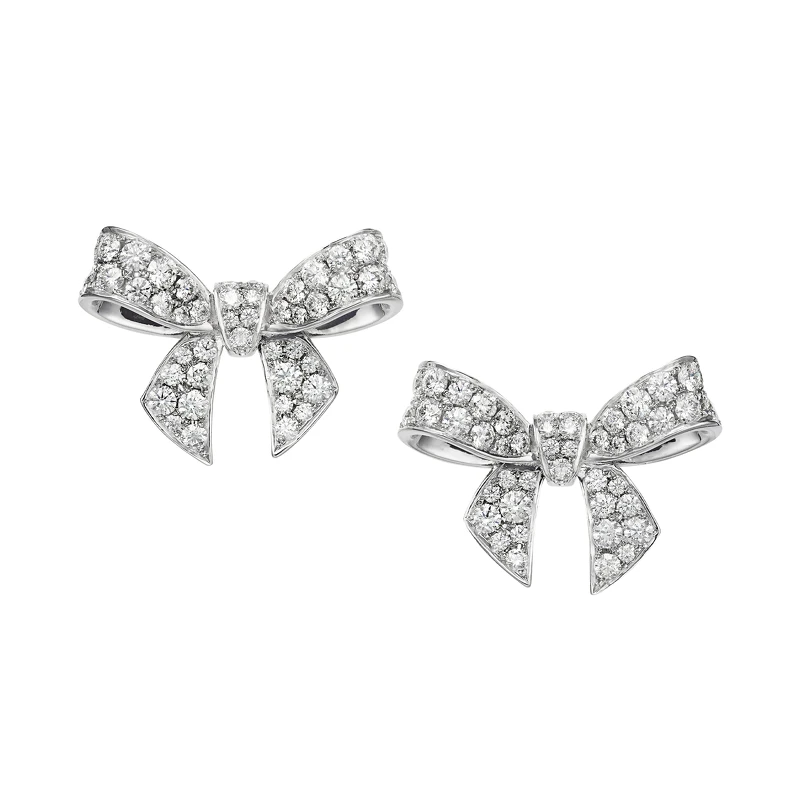 （典禮）Bow Charm 鑽石針式耳環 18K白金鑲嵌鑽石 參考價格NT$ 402,000