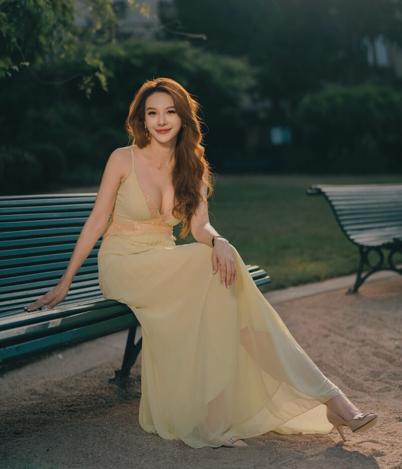  艾莉丝Iris的纯净哲学，让女人在真实里闪光