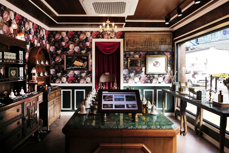 Villa Erbatium位於首爾三清洞的旗艦店。