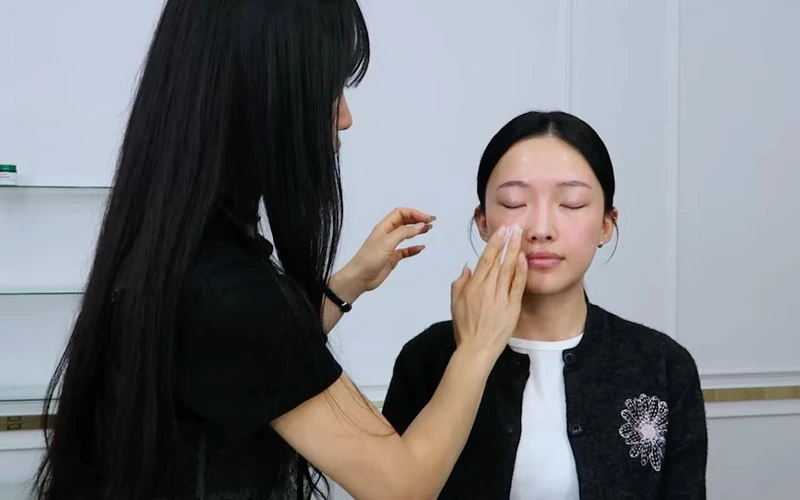 Photo/ 翻攝 YouTube @SEOOKbeauty Photo/ 翻攝 YouTube @SEOOKbeauty