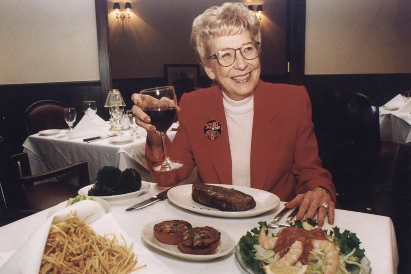 茹絲・弗特爾（Ruth Fertel）女士。