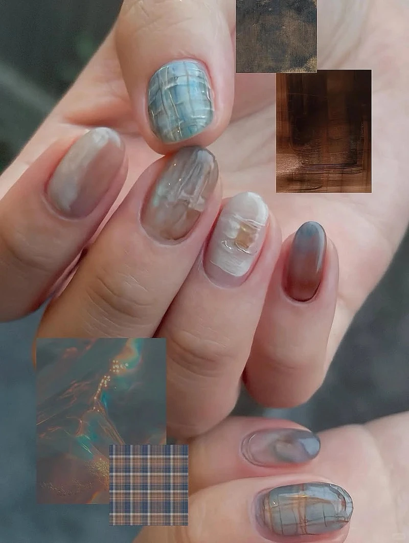 藍棕格紋美甲範本(Photo/小紅書@沈九斤)。