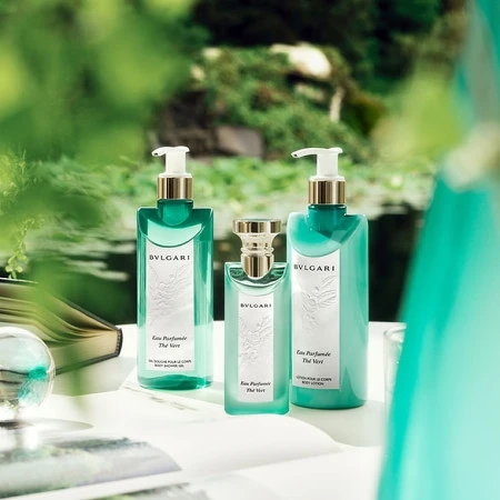 寶格麗綠茶中性香氛沐浴膠300ml,NT2,375 寶格麗綠茶中性香氛沐浴膠300ml,NT2,375