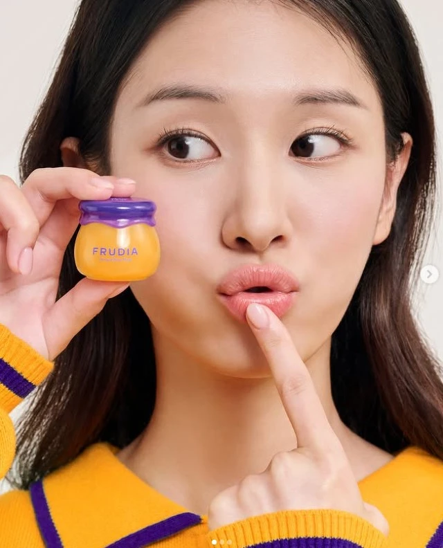FRUDIA 確認過嘴唇系列 蜂蜜藍莓保濕潤澤護唇膏10ml，NT250。