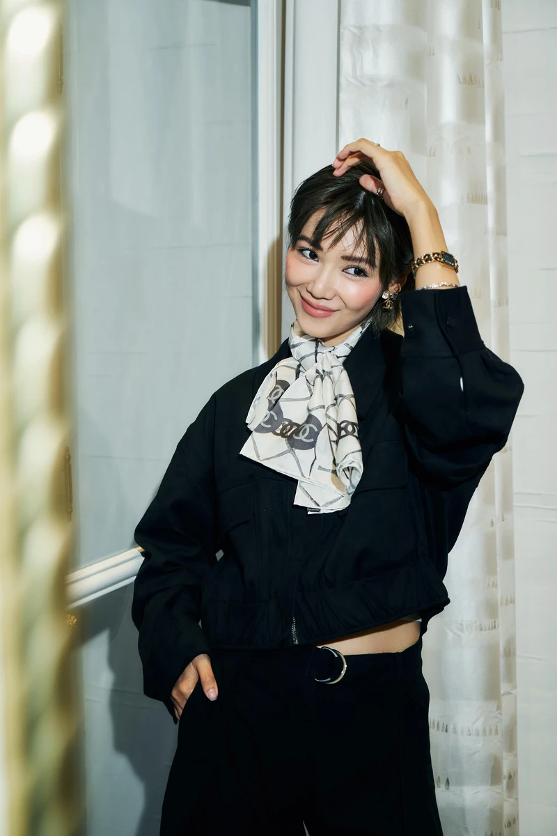 香港Influencer倪晨曦 ( Elva Ni )出席巴黎活動官方照片資料。