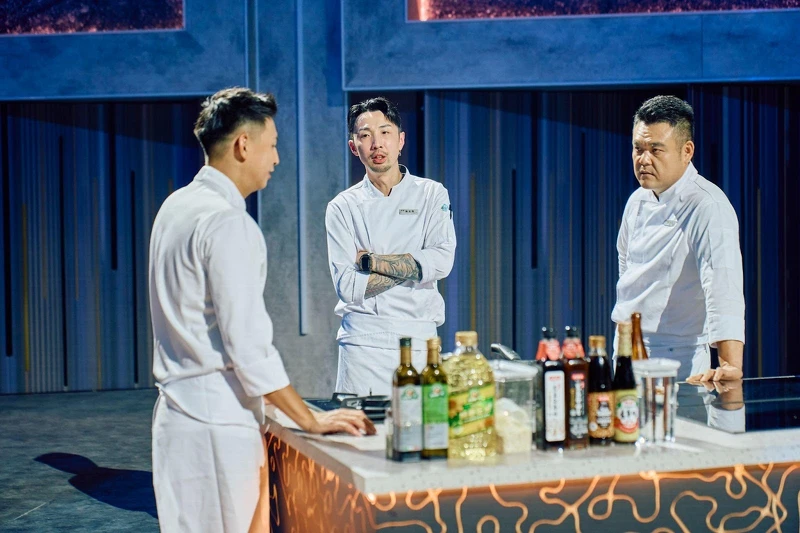 《星廚之戰》職人主廚：陳思凱節目劇照