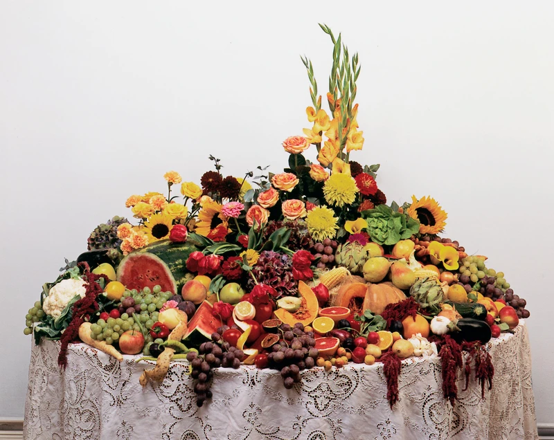 開館展《萬物的邀約》｜瑪麗亞・特蕾莎・阿爾維斯 《德國玫瑰是什麼顏色？ 》2005，彩色有聲錄像，6分14秒。圖片來源：藝術家提供。