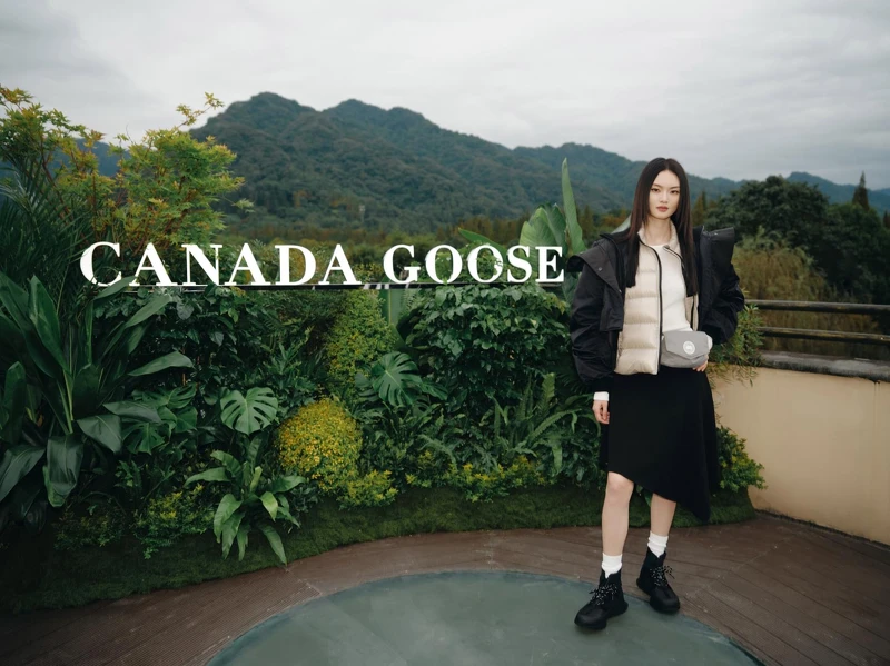 超模賀聰也換上秋冬新裝出席Canada Goose青城山體驗活動。 超模賀聰也換上秋冬新裝出席Canada Goose青城山體驗活動。